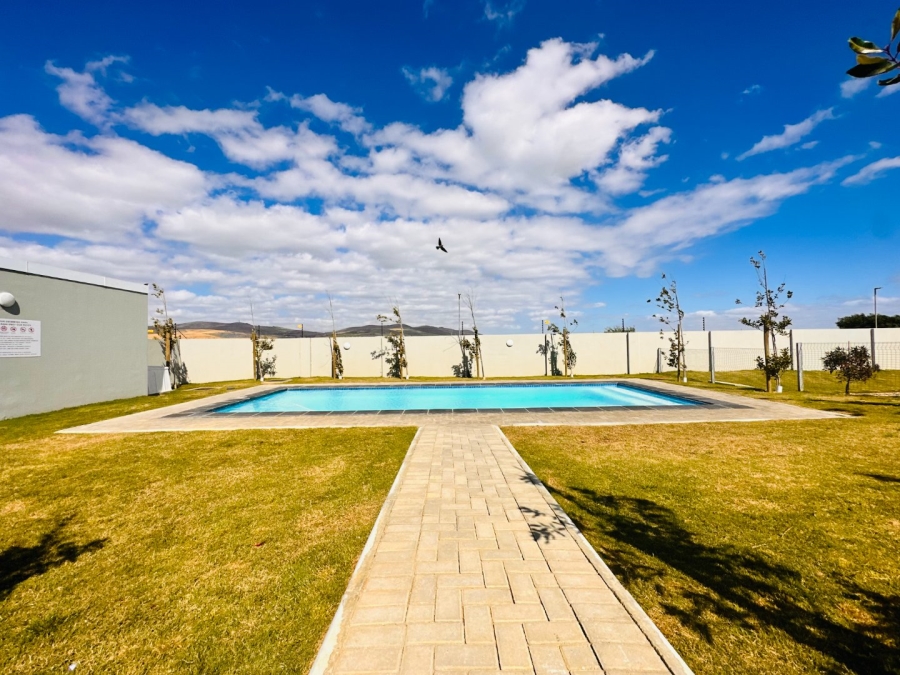 2 Bedroom Property for Sale in Parklands Western Cape